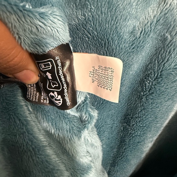 Women's Shelbe Raschel Hoodie - Picture 9 of 9